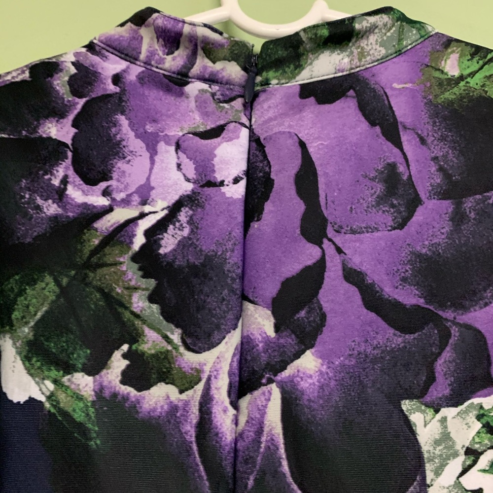 SOLD New York Company Women Ruffled-Sleeve Dress - Picture 6 of 8